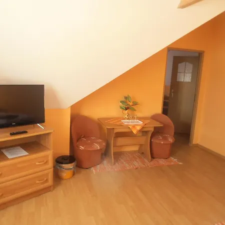 Horec Iii Гостевой дом Ждьяр